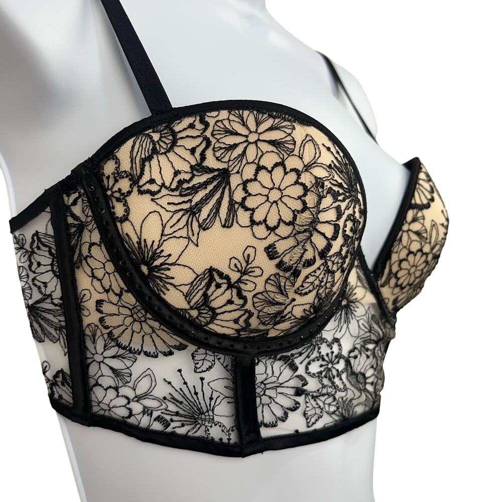 Victoria's Secret 32D Balconette Bra Nude Black Lace Sexy